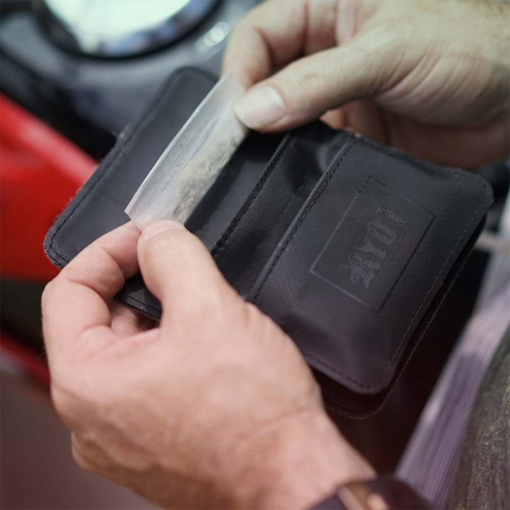 RYOT Roller Wallet | Lifestyle