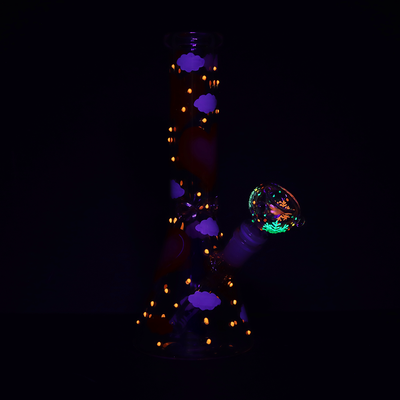 Cloudy Hearts Beaker Bong | Glow In The Dark Accents