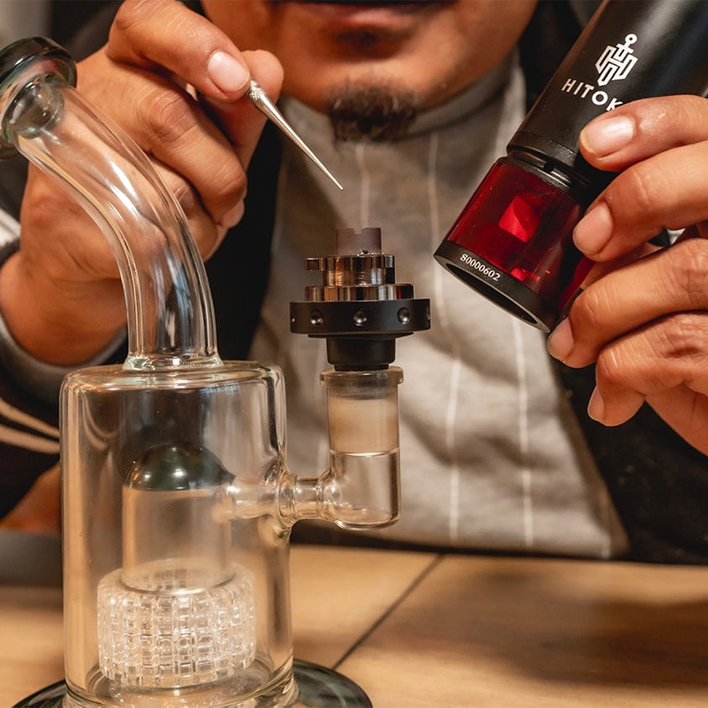 Hitoki Saber Laser Combustion Vaporizer | Dab Rig Setup