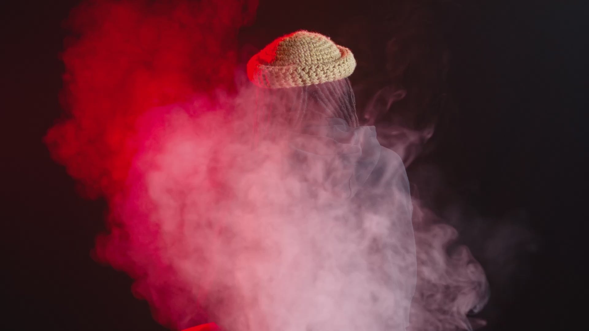 Load video: puffco-new-peak-pro-promo-video