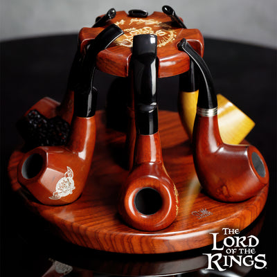 COUNCIL OF ELROND™ Multi-Pipe Wood Display Stand | Shire Pipes™ x The Lord of the Rings™ | Lifestyle